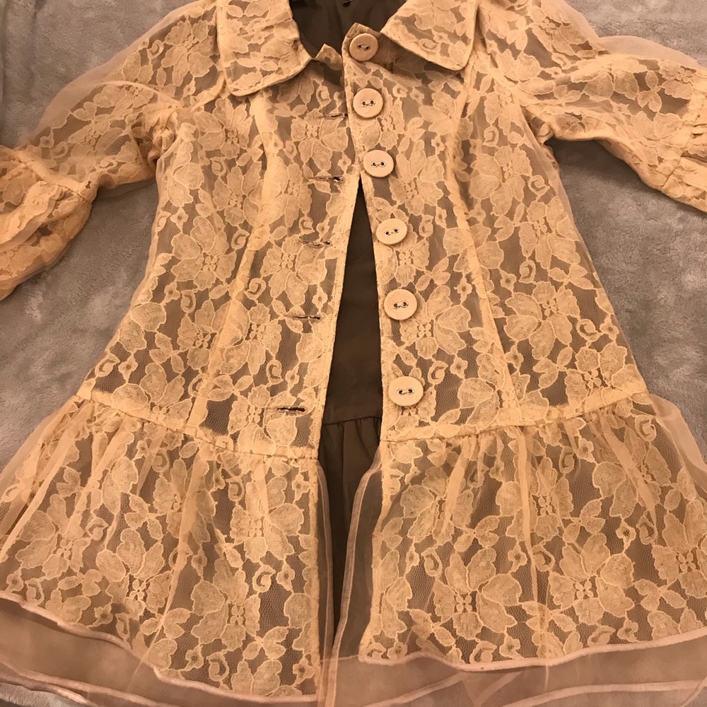 Patterned Coat - Picture 2 of 5